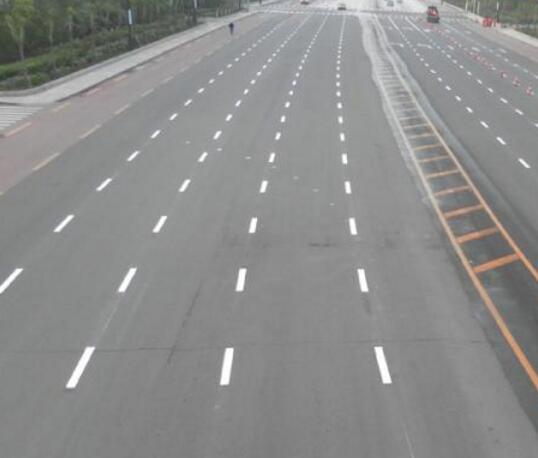 【重點(diǎn)知識】安康道路標(biāo)線涂料廠家生產(chǎn)的有啥特點(diǎn)？