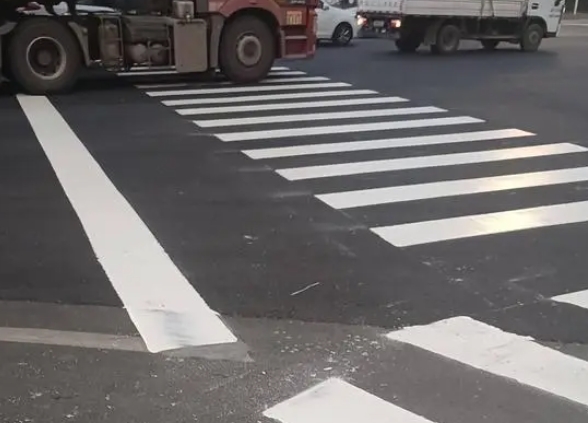 冬季道路標(biāo)線維護挑戰(zhàn)與解決方案
